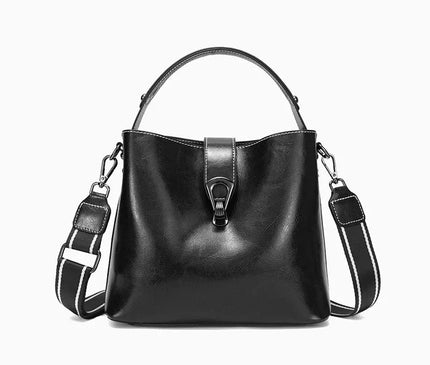 sac-noir-boucle-metallique-sangle-reglable