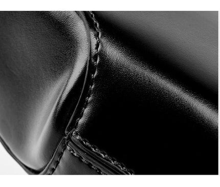 sac-hobo-noir-minimaliste-avec-bandouliere-a-noeud
