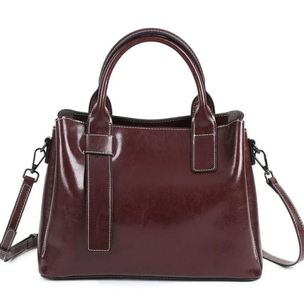 sac-main-structure-couleur-marron-avec-bandouliere-amovible