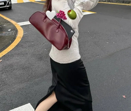 sac-structure-bordeaux-silhouette-allongee-minimaliste