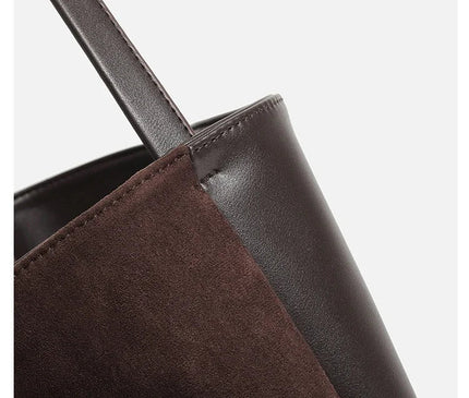 sac-hobo-marron-silhouette-souple-design-minimaliste