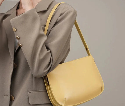sac-bandouliere-beige-clair-minimaliste-poignee-fine