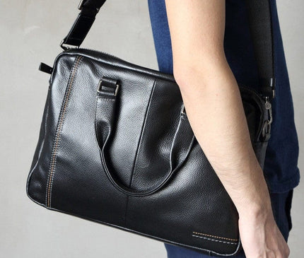 sac-noir-structure-design-urbain-sophistique