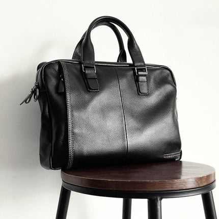 sac-noir-structure-design-urbain-sophistique