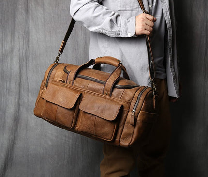 sac-de-voyage-marron-avec-poches-a-rabat
