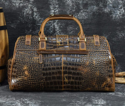 sac-de-voyage-vintage-motif-crocodile