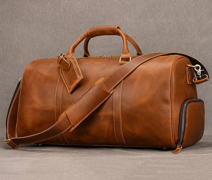 Sac de voyage structuré marron avec compartiment latéral