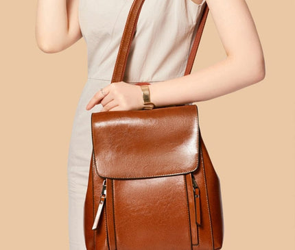 sac-a-dos-marron-rouge-structure-rabat-poches-zippees