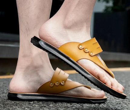 sandale-minimaliste-cuir-marron-design-epure