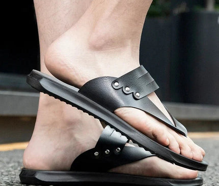 sandale-minimaliste-cuir-marron-design-epure