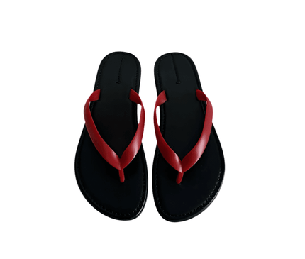 sandales-decontractees-noir-blanc-lanieres-croisees