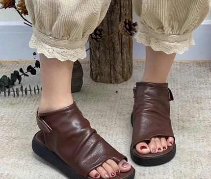 sandales-noires-ouvertes-design-monte