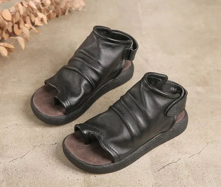 sandales-noires-ouvertes-design-monte