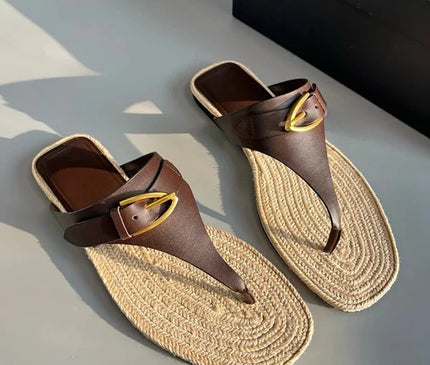 sandales-tongs-marron-semelle-tressee-boucle-doree