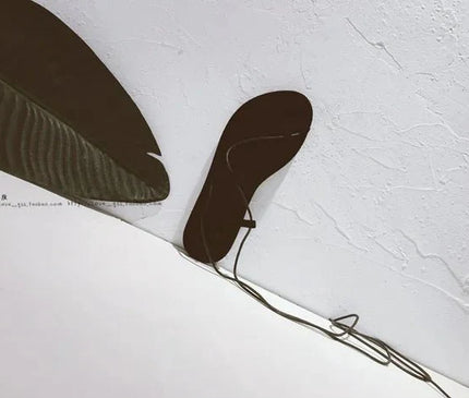 sandales-minimalistes-legeres-lanieres-entrelacees