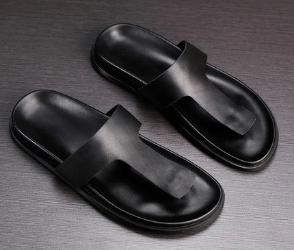 tongs-homme-noires-modernes-laniere-large