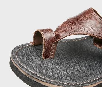 tongs-homme-ergonomiques-bride-marron-boucle-reglable