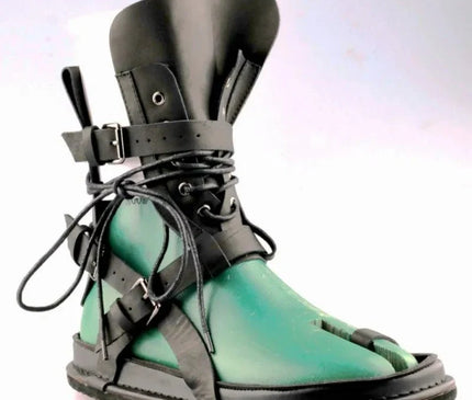 chaussure-montante-gladiateur-noir-et-vert-lanieres