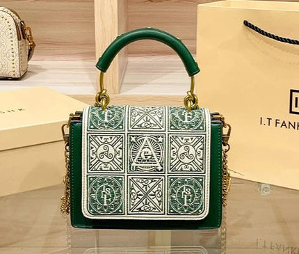 sac-a-main-rigide-rabat-brode-geometrique-chaine-doree